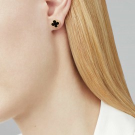 CLOVER LEAF EARSTUDS EARRINGS